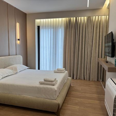 Square Inn Garden Aparthotel Тирана Экстерьер фото