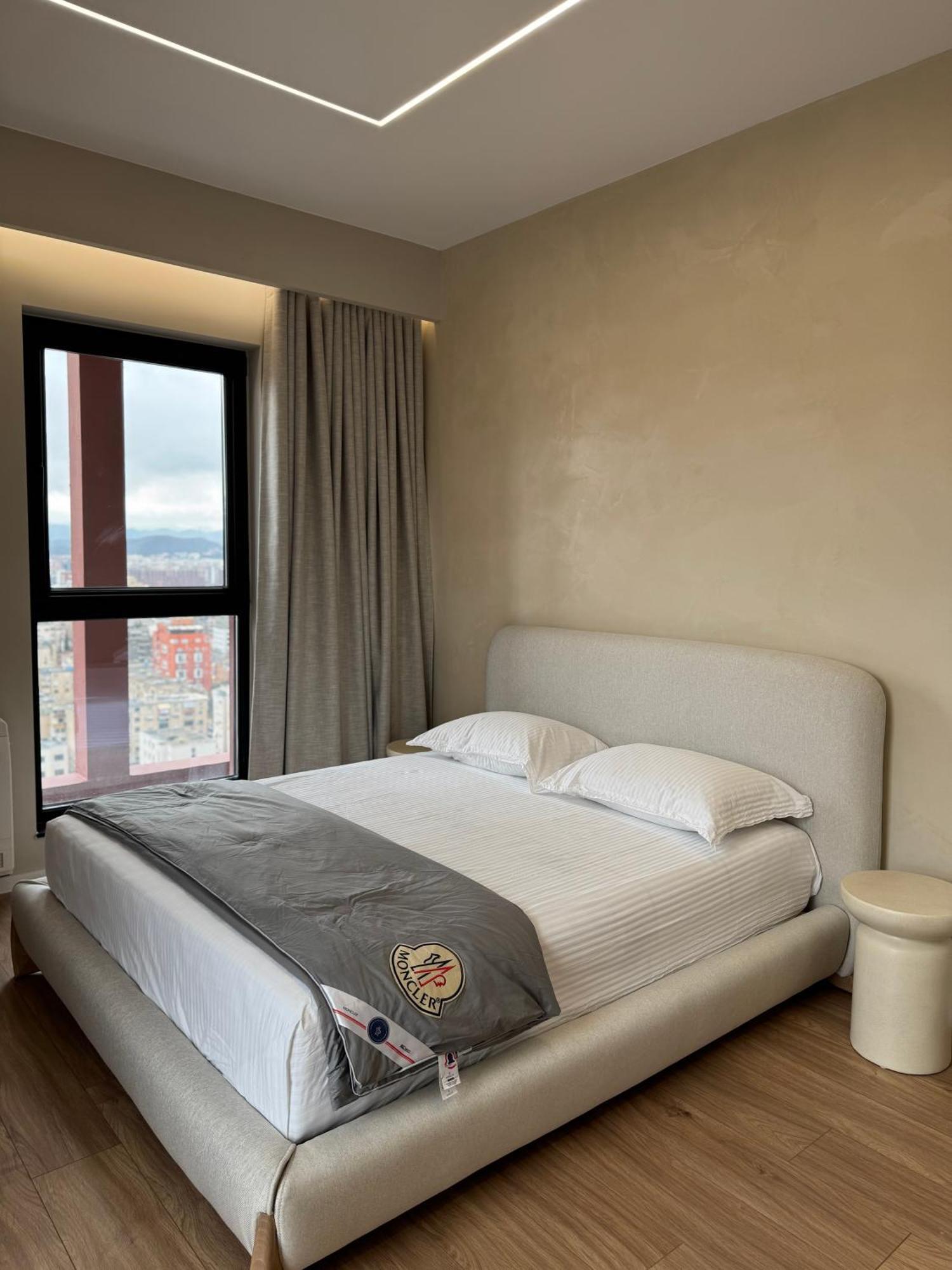 Square Inn Garden Aparthotel Тирана Экстерьер фото